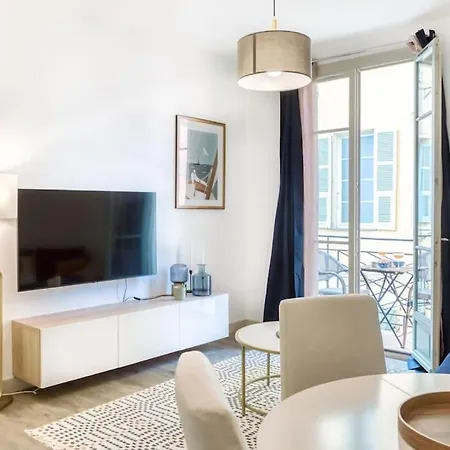 #44 Staywiz Us -1 Bdr Flat Cap Ac Balcony 5mins Walk To Lägenhet *