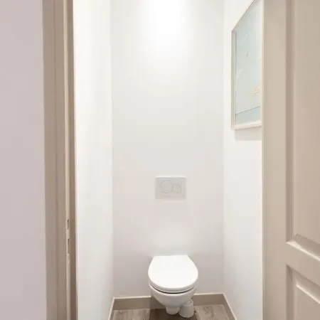 #44 Staywiz Us -1 Bdr Flat Cap Ac Balcony 5mins Walk To *