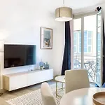 #44 Staywiz Us -1 Bdr Flat Cap Ac Balcony 5mins Walk To Apartamento *