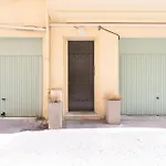 #44 Staywiz Us -1 Bdr Flat Cap Ac Balcony 5mins Walk To * Nice