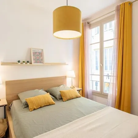 شقة #44 1 Bdr Flat Cap Ac Balcony 5mins Walk To نيس