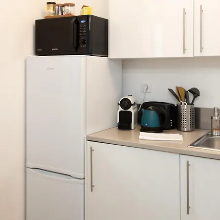 Apartamento #44 1 Bdr Flat Cap Ac Balcony 5mins Walk To