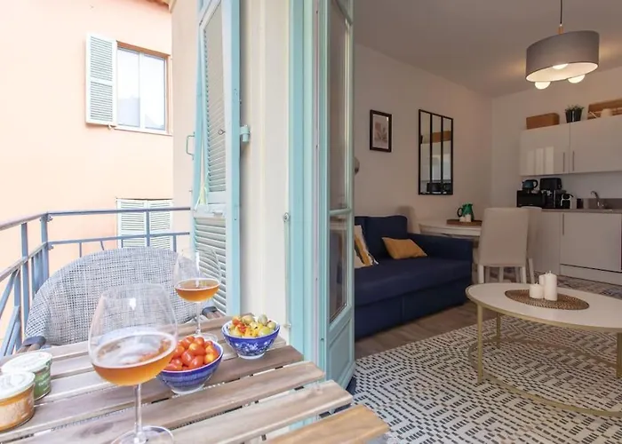 #44 Staywiz Us -1 Bdr Flat Cap Ac Balcony 5mins Walk To شقة *