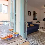 #44 Staywiz Us -1 Bdr Flat Cap Ac Balcony 5mins Walk To Apartment *