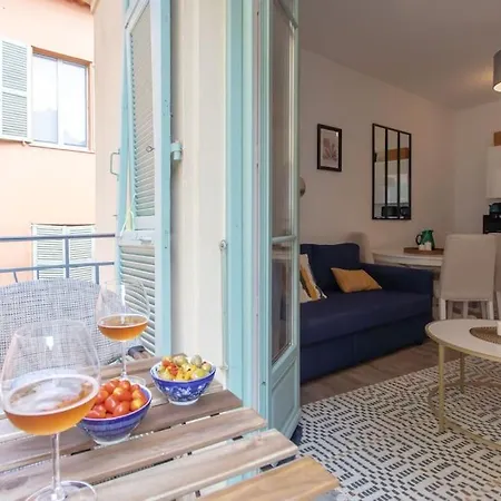 #44 1 Bdr Flat Cap Ac Balcony 5mins Walk To Appartement *